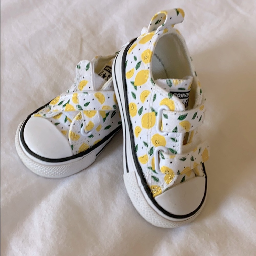 Baby girl converse